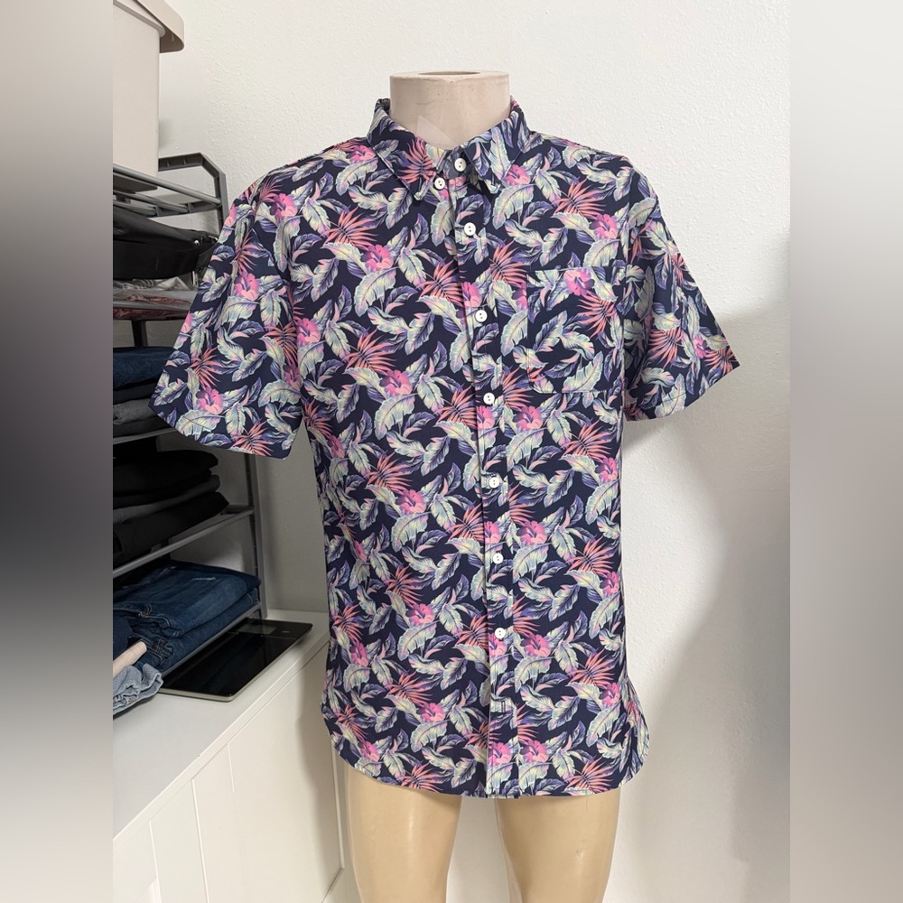 MNKY Festival Shirt Size L